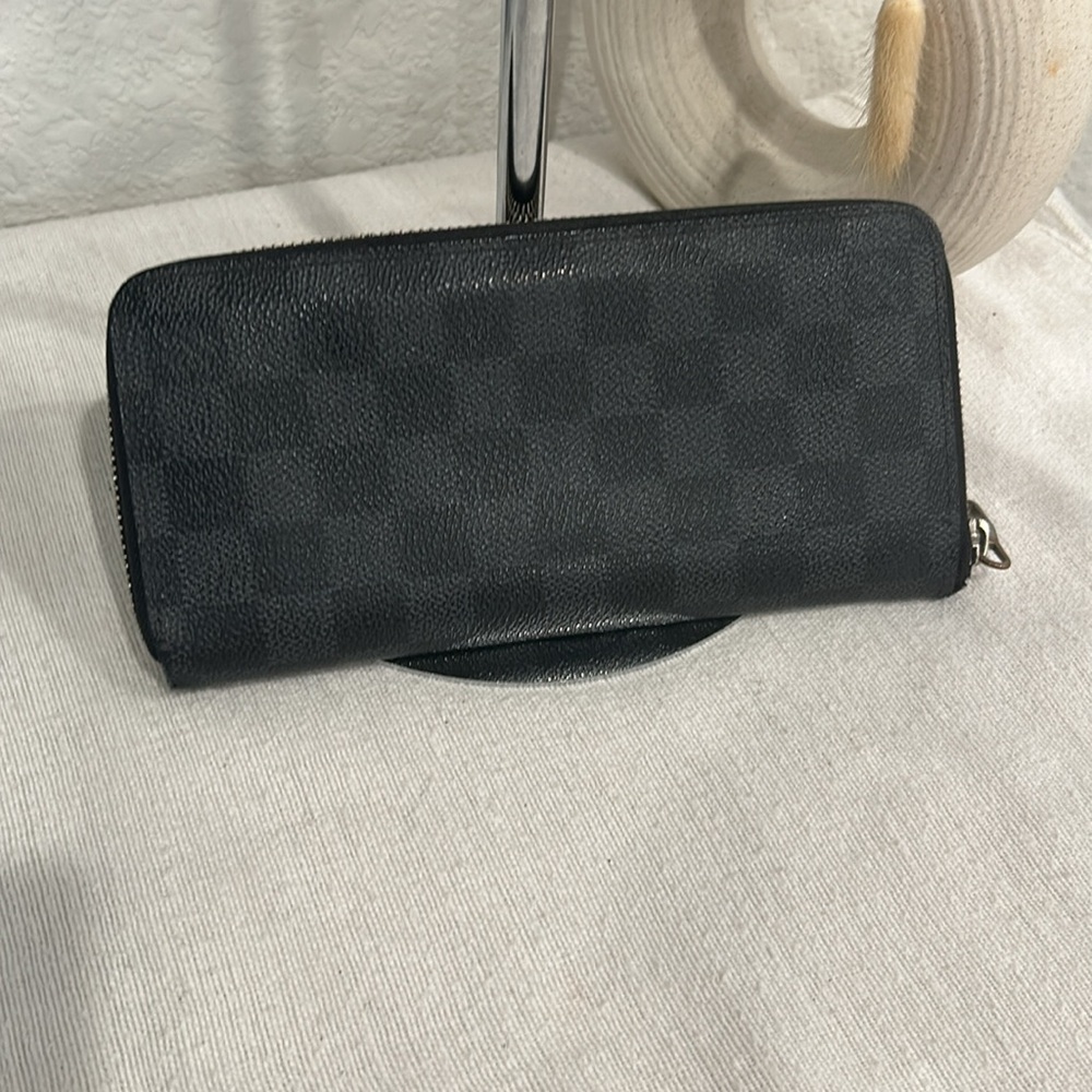 Authentic Louis Vuitton Damier Graphite Long Wallet Purse/SP4028. - Picture 3 of 8